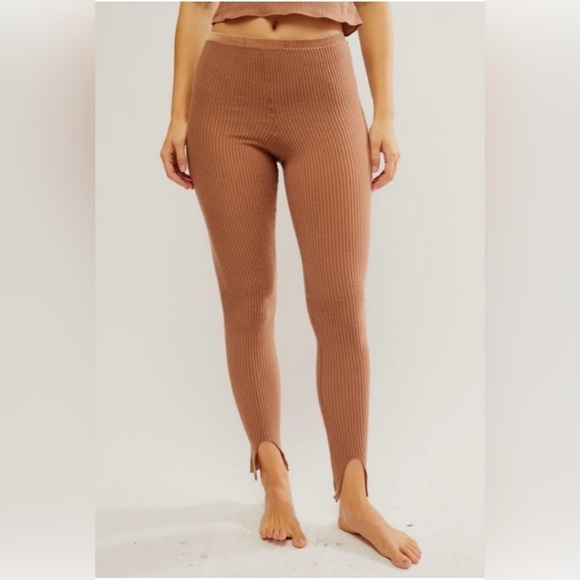 NWT Free People Luxe Life Leggings Size - Medium - Picture 3 of 12